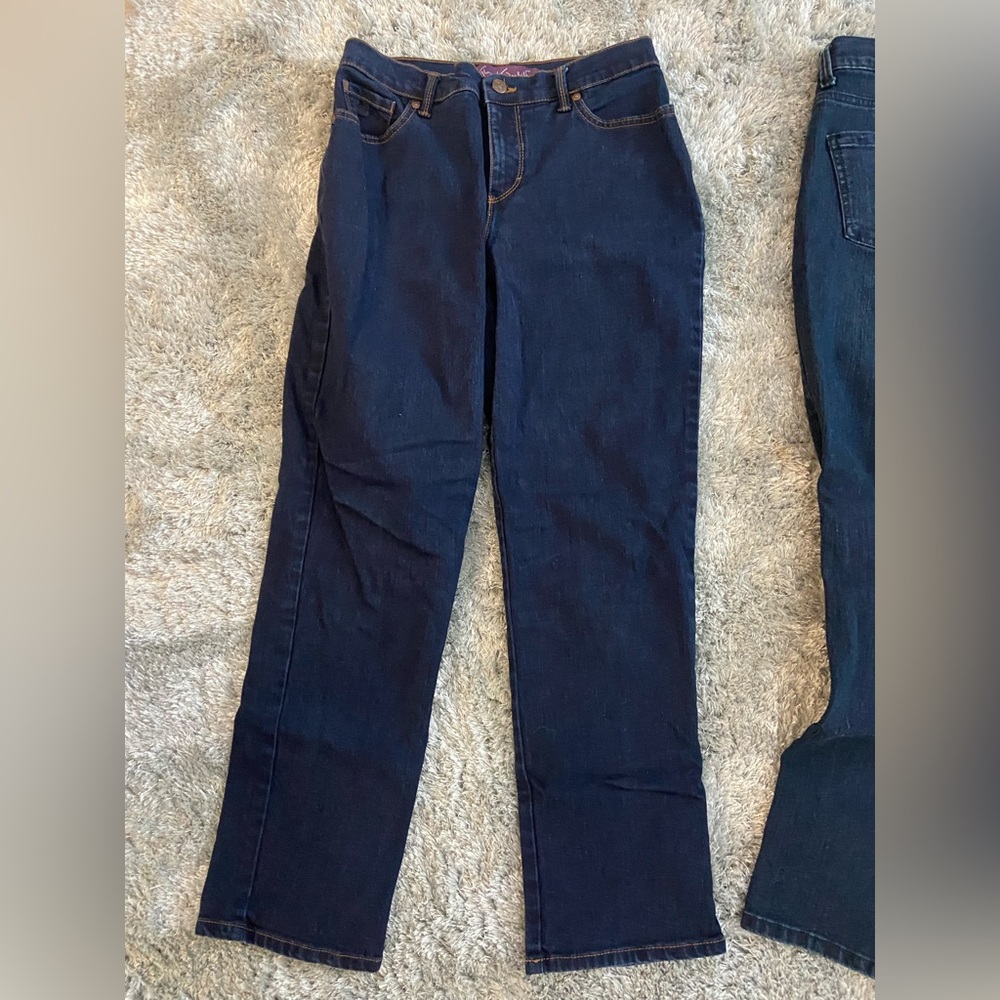 Women’s jean, size 6, Gloria Vanderbill. Barely worn.